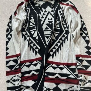 Pink Rose Black and White Triangle Cardigan